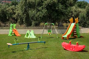 Notos Heights Hotel & Suites