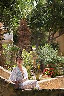 Notos Heights Hotel & Suites