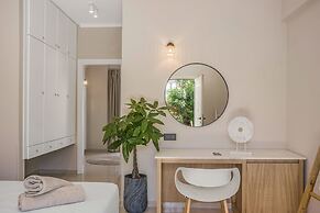 Notos Heights Hotel & Suites