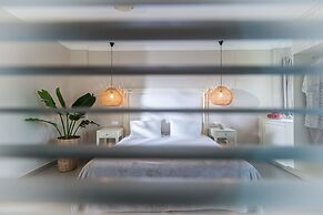 Notos Heights Hotel & Suites