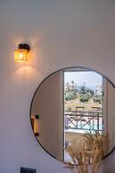 Notos Heights Hotel & Suites