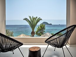 Gloria Maris Hotel Suites & Villas