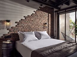 Gloria Maris Hotel Suites & Villas