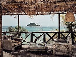 Gloria Maris Hotel Suites & Villas