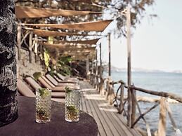 Gloria Maris Hotel Suites & Villas