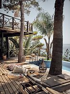 Gloria Maris Hotel Suites & Villas