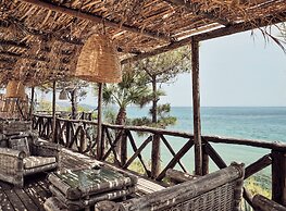 Gloria Maris Hotel Suites & Villas