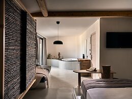 Gloria Maris Hotel Suites & Villas