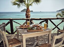 Gloria Maris Hotel Suites & Villas