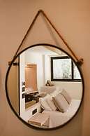 Gloria Maris Hotel Suites & Villas