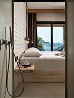 Gloria Maris Hotel Suites & Villas