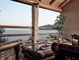 Gloria Maris Hotel Suites & Villas