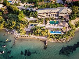 Gloria Maris Hotel Suites & Villas