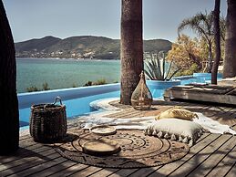 Gloria Maris Hotel Suites & Villas