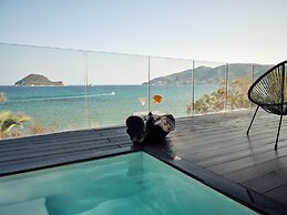 Gloria Maris Hotel Suites & Villas