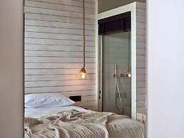 Gloria Maris Hotel Suites & Villas