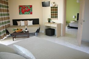 Lyristis Dinos Studios & Apartments