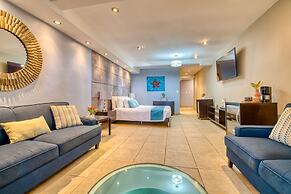 Tropical Suites Hotel