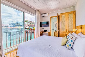 Tropical Suites Hotel