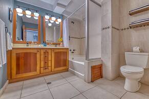 Tropical Suites Hotel