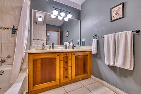 Tropical Suites Hotel