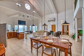 Tropical Suites Hotel