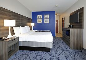 La Quinta Inn & Suites by Wyndham Denton - University Drive