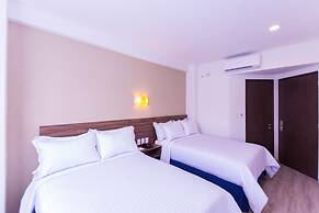 Hotel Crown Victoria