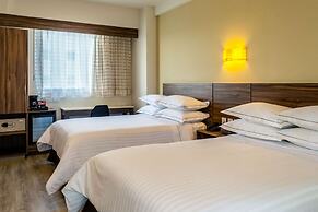 Hotel Crown Victoria