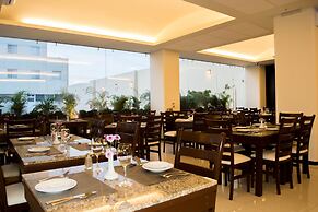 Hotel Crown Victoria