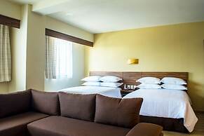 Hotel Crown Victoria