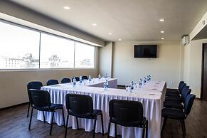 Hotel Crown Victoria