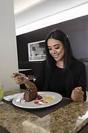 Hotel Crown Victoria