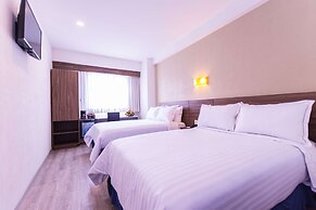 Hotel Crown Victoria