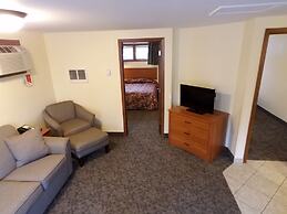 Black Hawk Motel and Suites