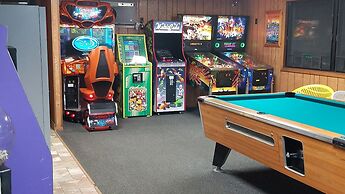 Black Hawk Motel and Suites