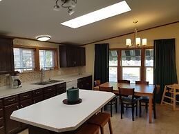 Black Hawk Motel and Suites