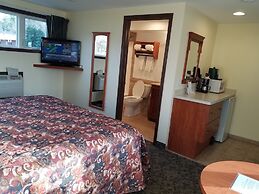 Black Hawk Motel and Suites