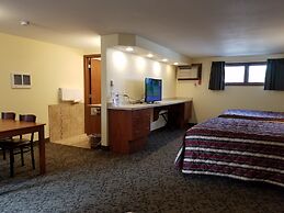 Black Hawk Motel and Suites