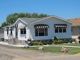Black Hawk Motel and Suites