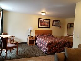 Black Hawk Motel and Suites