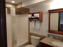 Black Hawk Motel and Suites