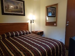 Black Hawk Motel and Suites