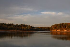 Cedar Lodge and Settlement