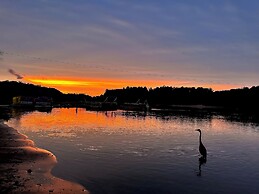 Cedar Lodge and Settlement
