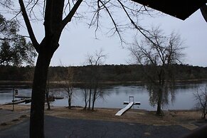 Cedar Lodge and Settlement