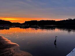 Cedar Lodge and Settlement