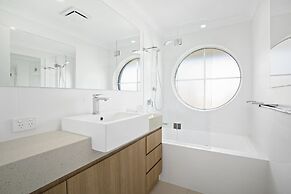 Kirra Palms Holiday Apartments