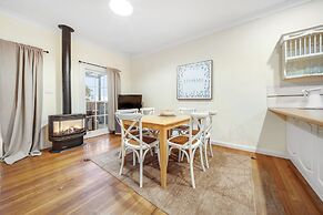 Whispering Pines Cottages