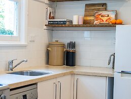 Whispering Pines Cottages